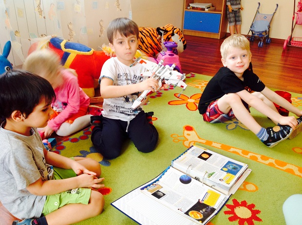 день космонавтики в детском саду